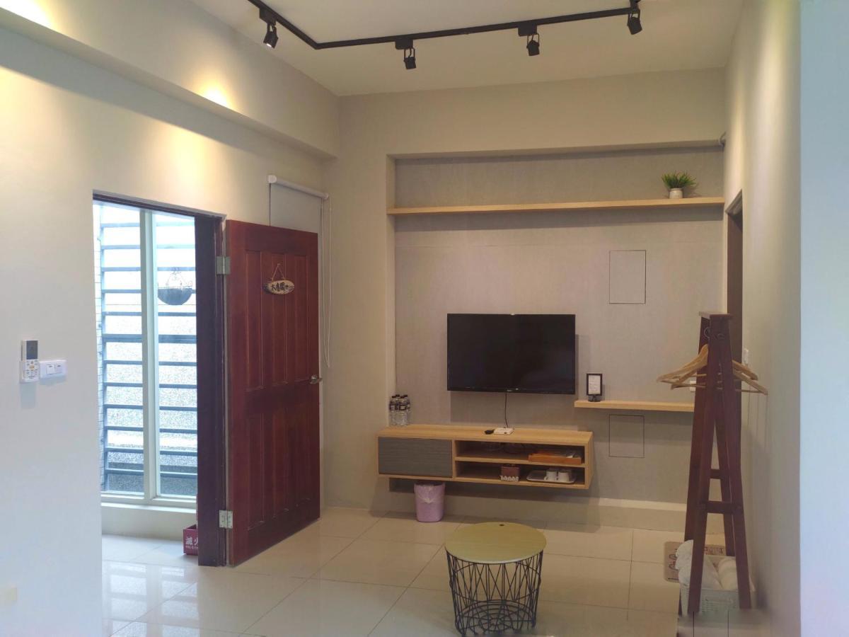 Railway Traveler B&B Taitung Exterior photo